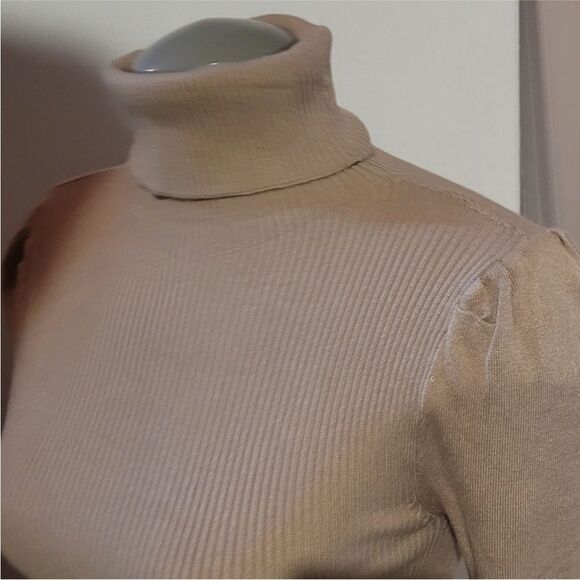 Streetwear Society Tan Turtleneck Sweater with Ruffle Sleeves size Small - Picture 2 of 4